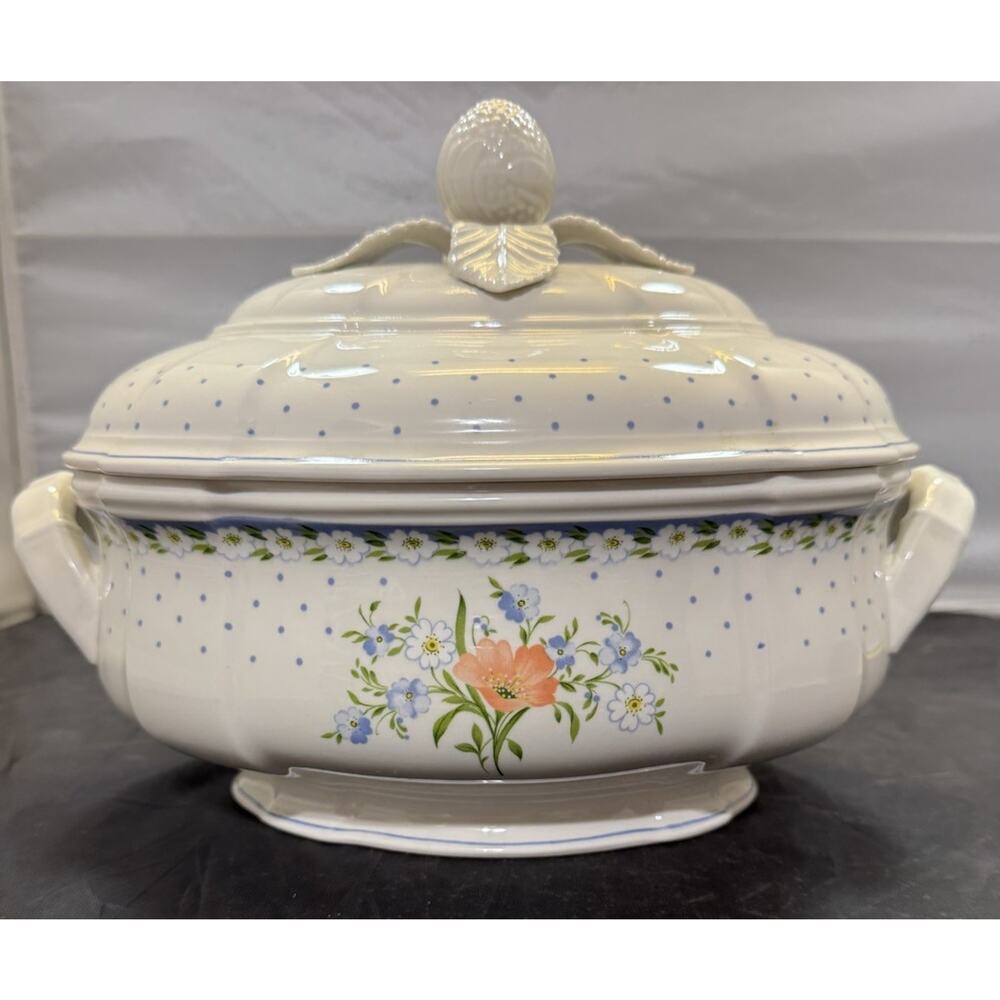 Villeroy & Boch Romantica Soup Tureen & Lid Floral Polka Dot Porcelain Vintage